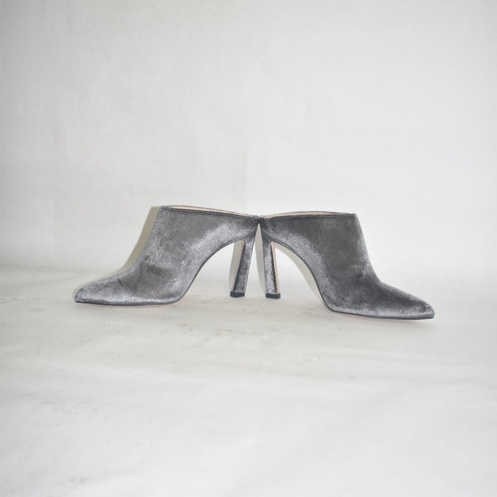 $550 Stuart Weitzman Camila Velvet Slide Mule Poi… - image 5